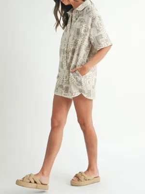 Beige and gray printed romper short sleeves