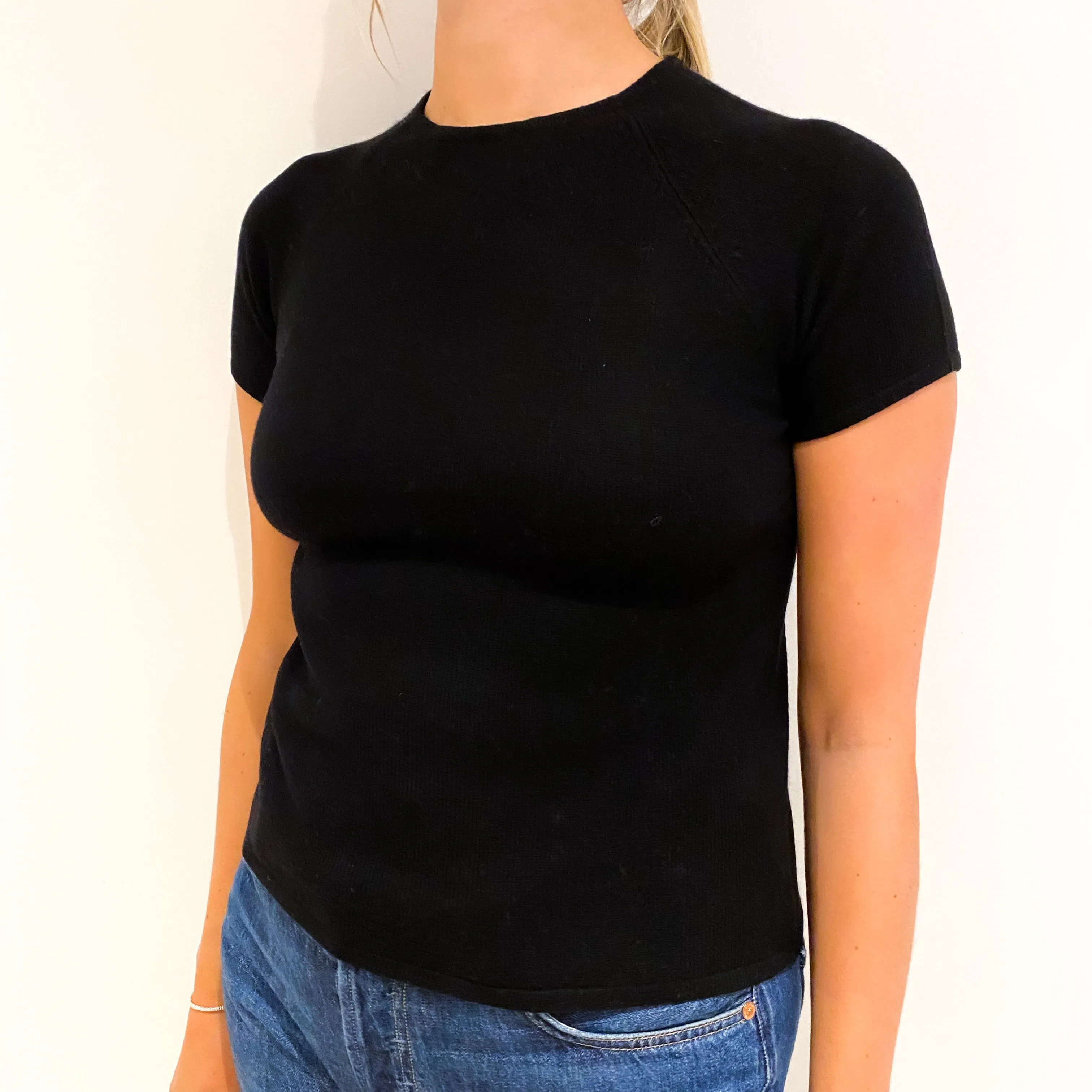 Black Short Sleeved Cashmere Crew Neck Jumper Small