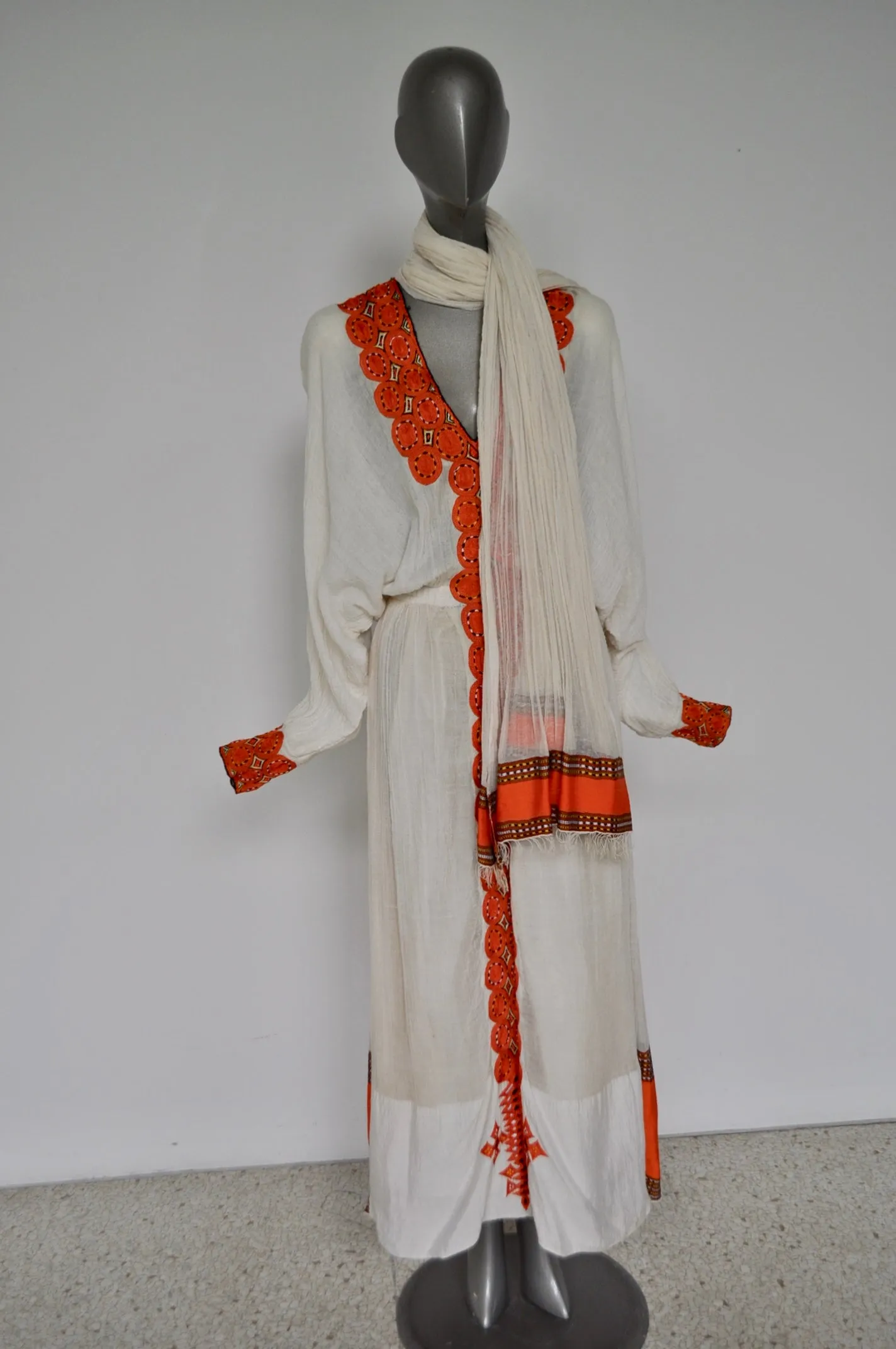 Ethiopian handmade kaftan with head wrap. 1970s