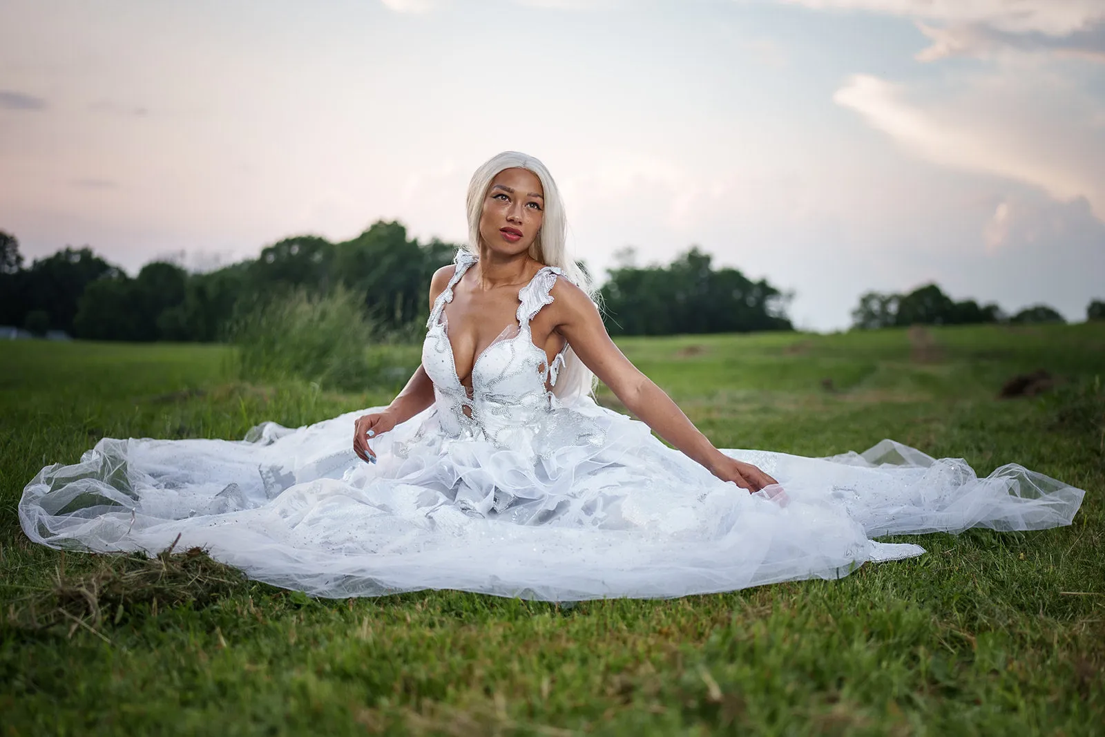 "DUCHESS MARILYN" White & Silver Embroidered Organza Crystal Wedding Ballgown Set